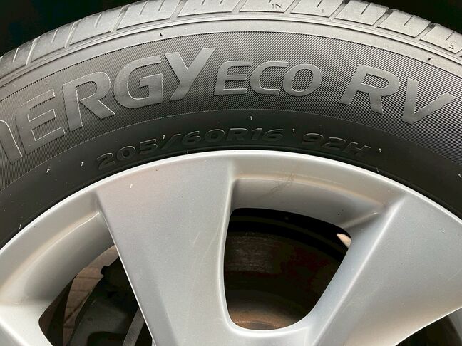 タイヤの溝もあるので、このままでもOKです。